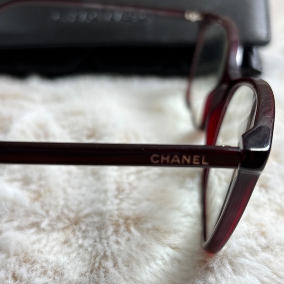 CHANEL Women's Glasses in Red with Blue Lenses - Picture 3 of 4